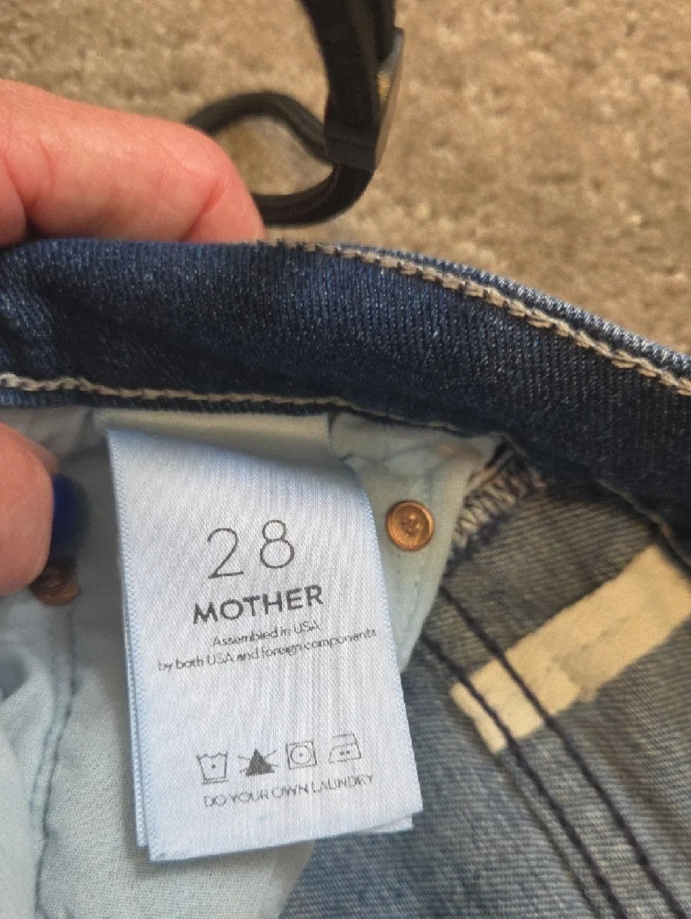 MOTHER The Insider Crop Step Fray In Royal Treatment Size 28 - Picture 3 of 5